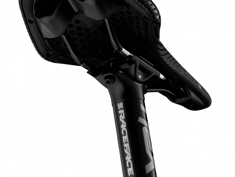 RACE FACE SEATPOST NEXT SL 27.2x400